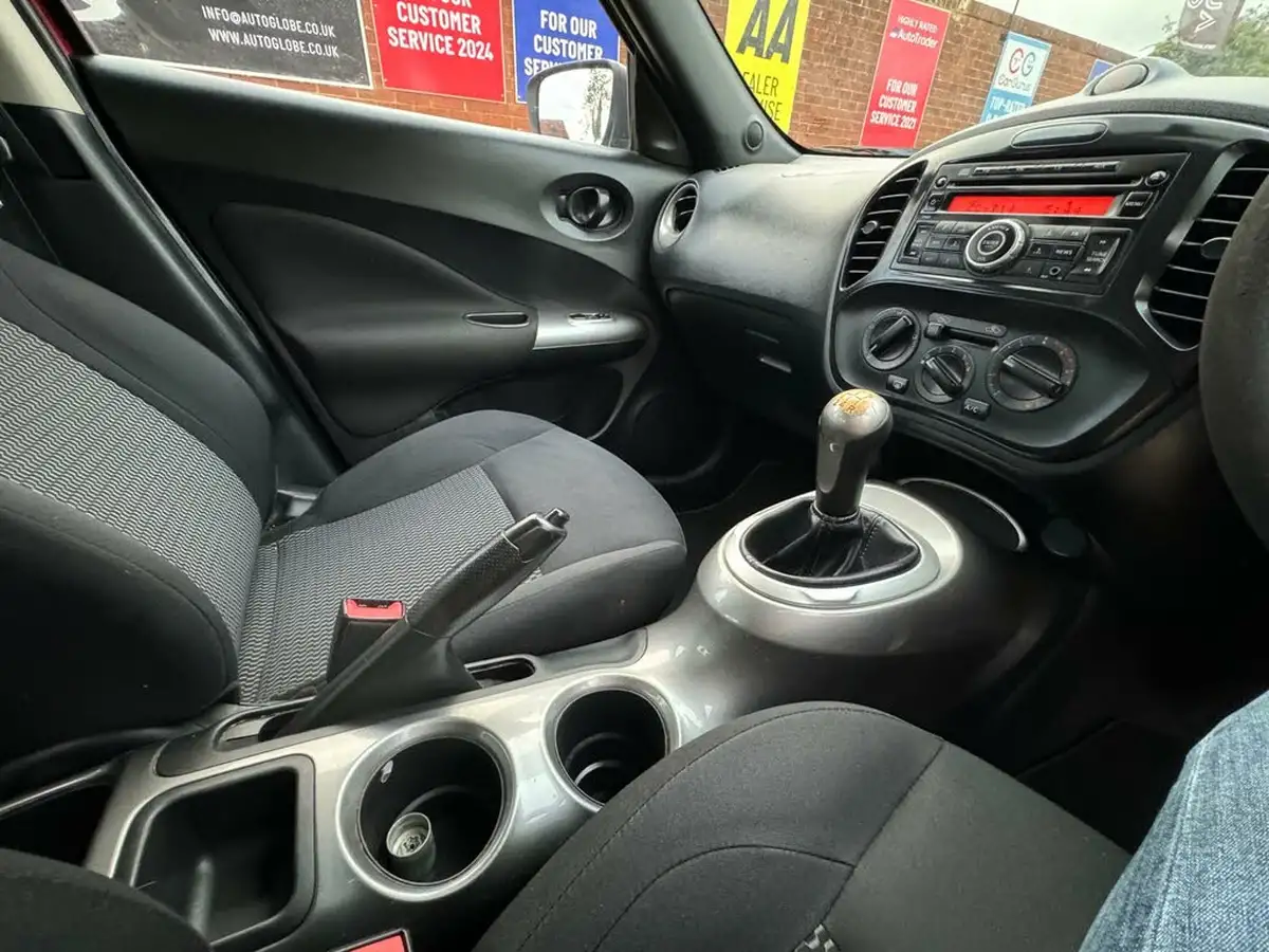 2015-nissan-juke-16-visia-big-33