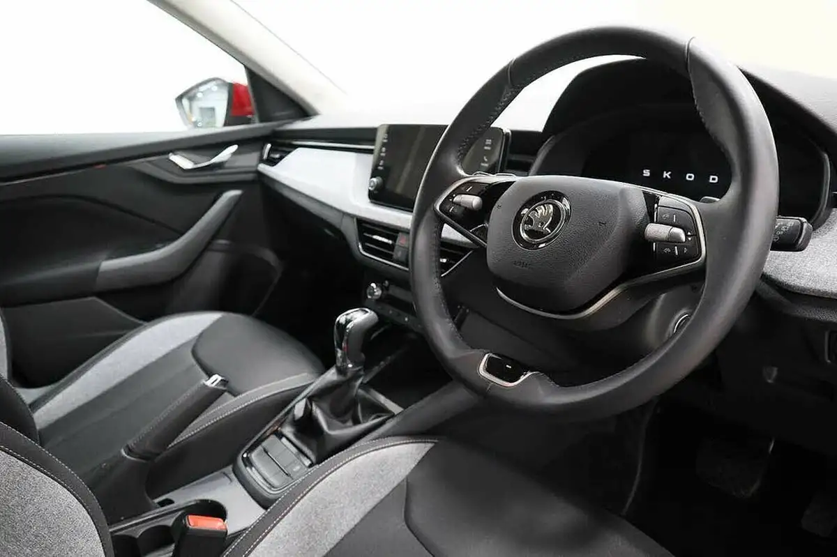 2024-skoda-kamiq-10-tsi-se-116ps-dsg-big-5