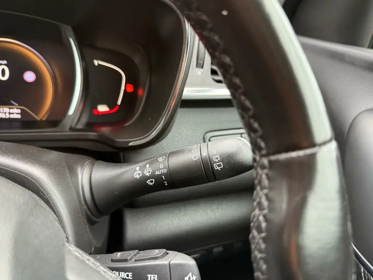 2018-renault-kadjar-15dci-signature-nav-110bhp-station-wagon-edc-auto-big-56