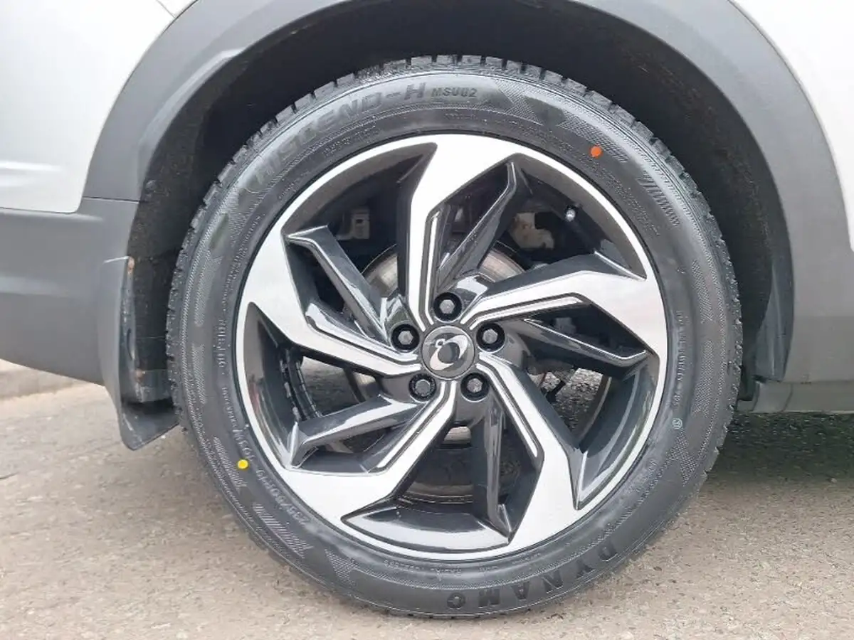 2019-kgm-ssangyong-korando-16td-ultimate-big-11