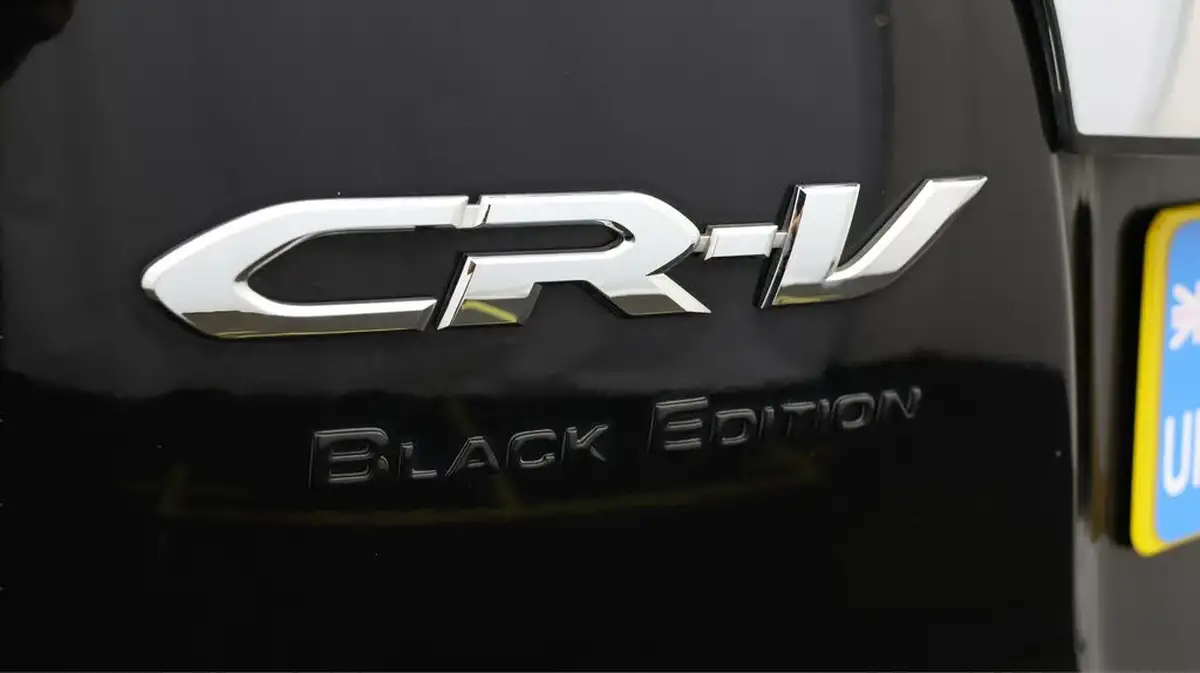 2017-honda-cr-v-16i-dtec-black-edition-auto-big-19