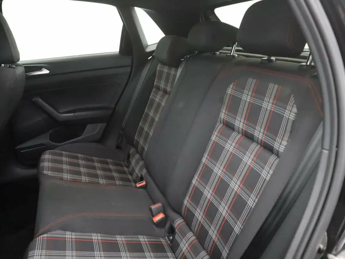 2021-volkswagen-polo-20-tsi-gti-207ps-big-14