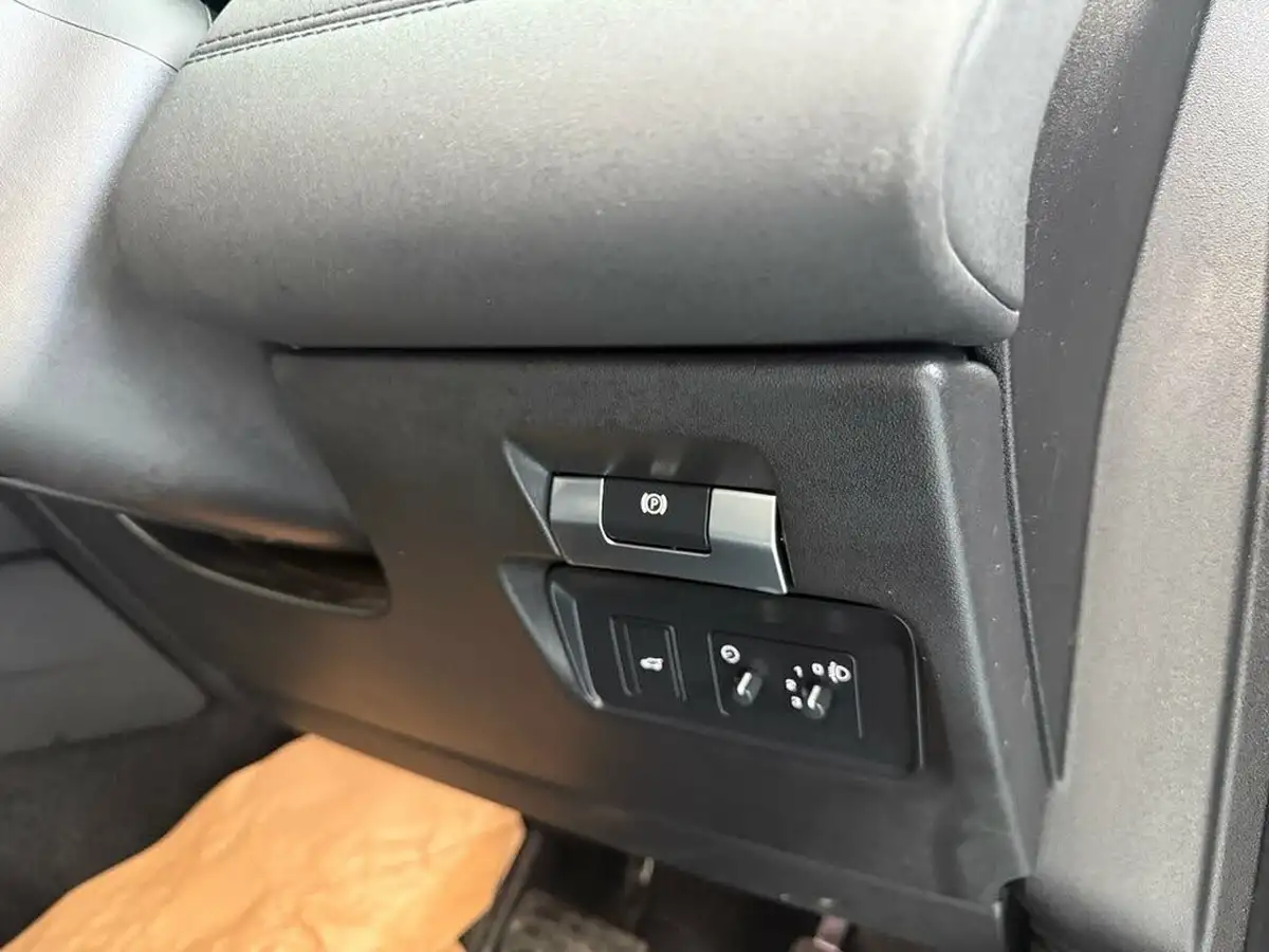 2021-land-rover-discovery-sport-20-d200-s-big-30