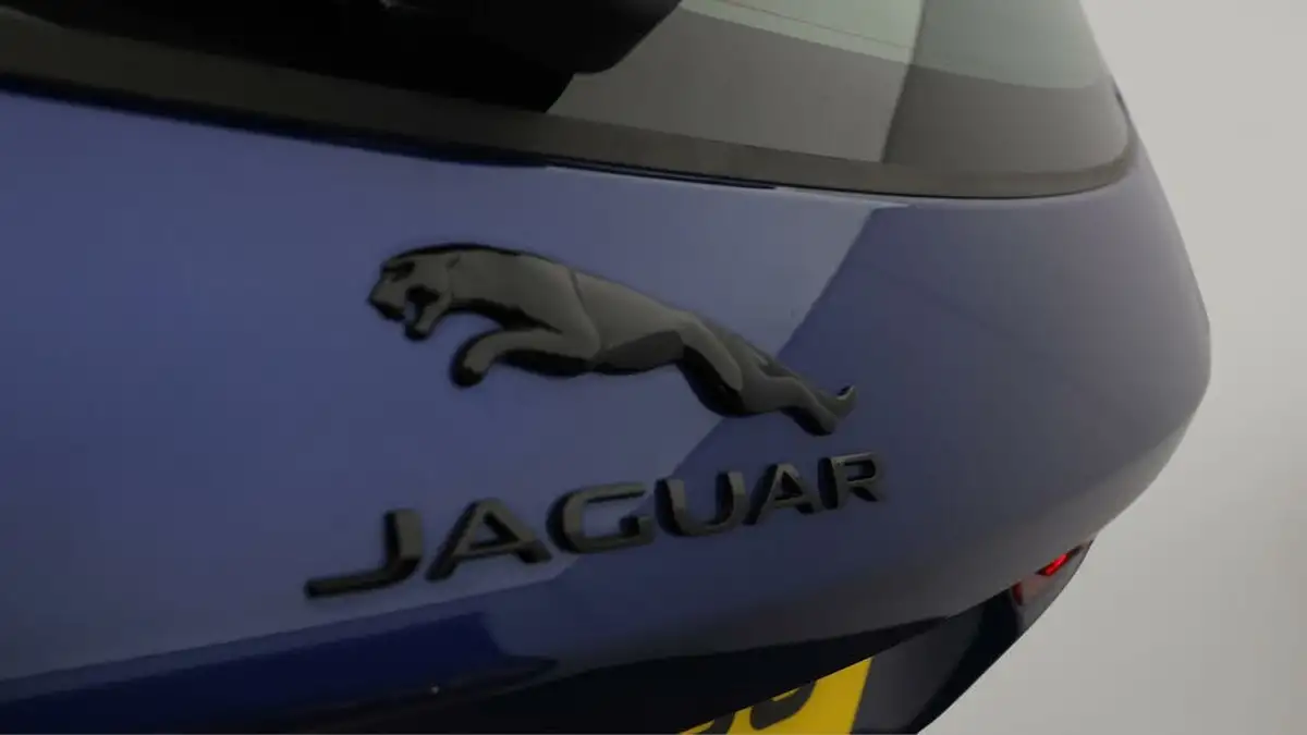 2021-jaguar-f-pace-20-d200-r-dynamic-se-mhev-big-20
