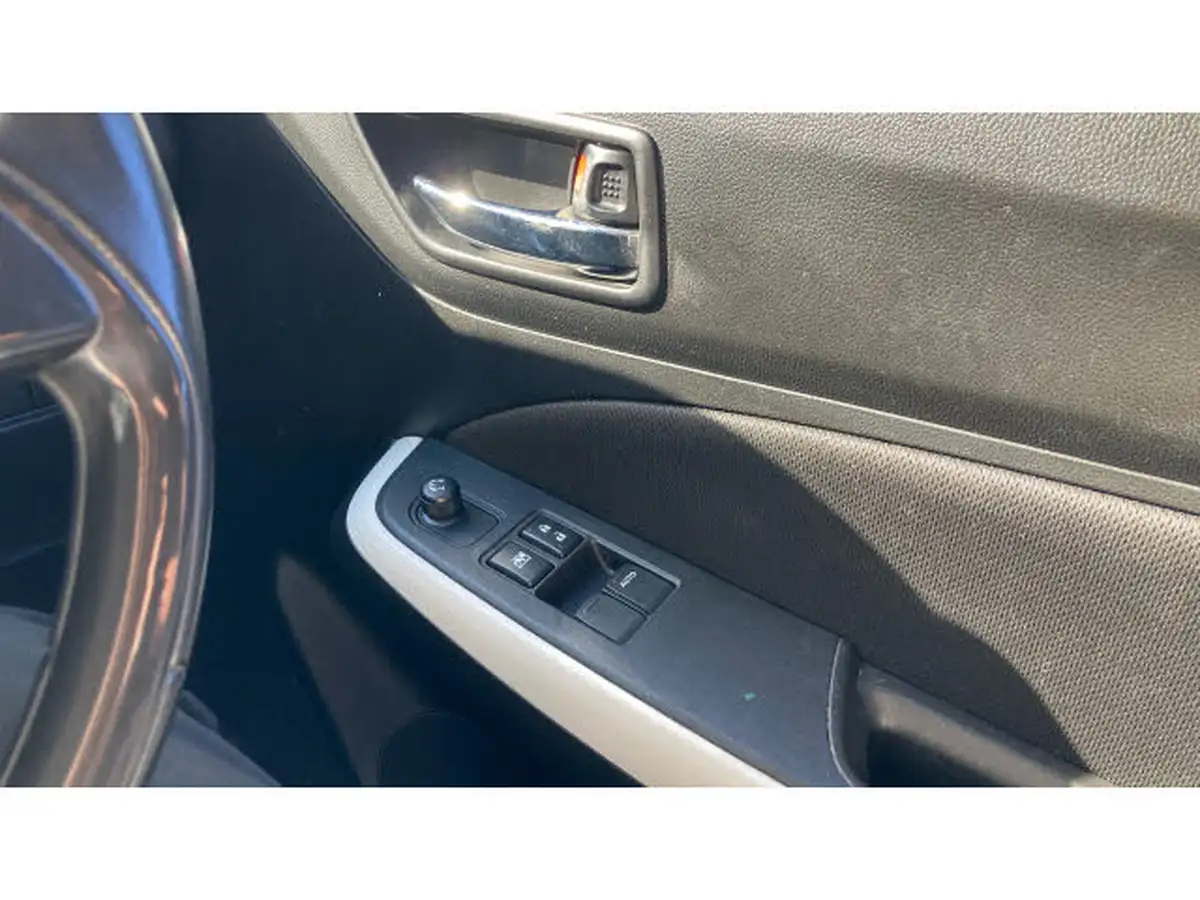 2018-suzuki-swift-10-boosterjet-sz-t-111ps-big-44