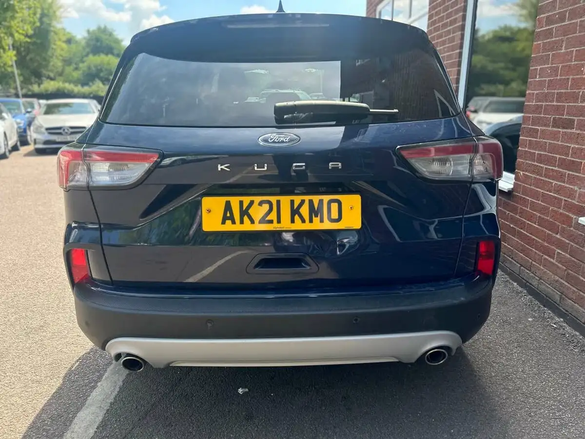 2021-ford-kuga-15-zetec-big-8