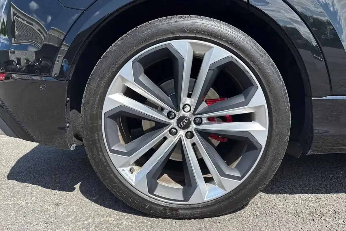 2022-audi-sq8-40-tfsi-black-edition-big-10
