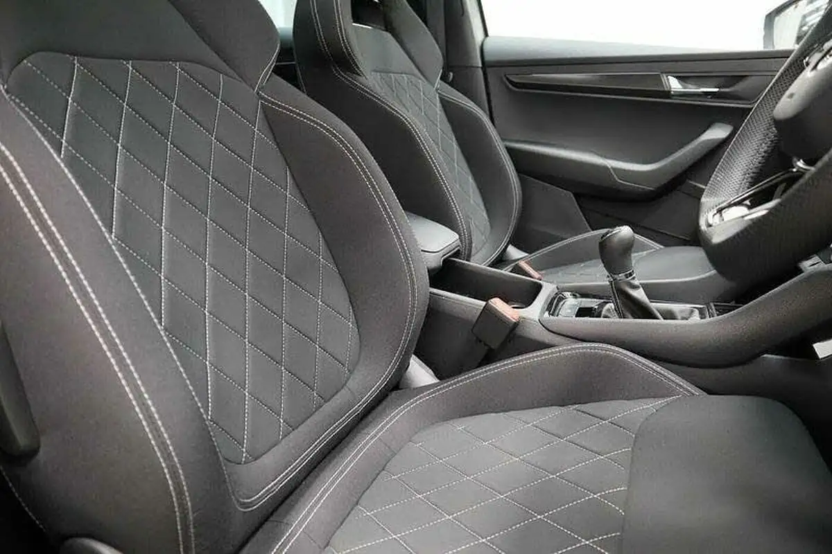 2024-skoda-karoq-15-tsi-sportline-big-9
