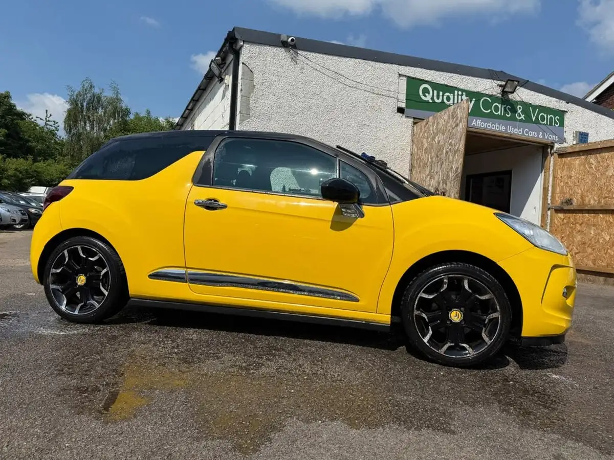 2013-citroen-ds3-16-dstyle-plus-vti-big-0