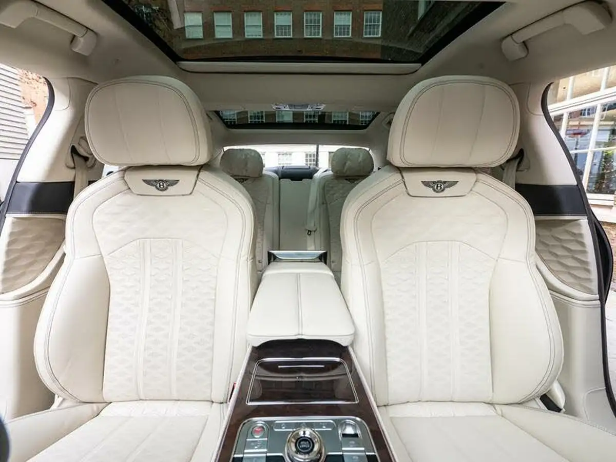 2024-bentley-flying-spur-big-29