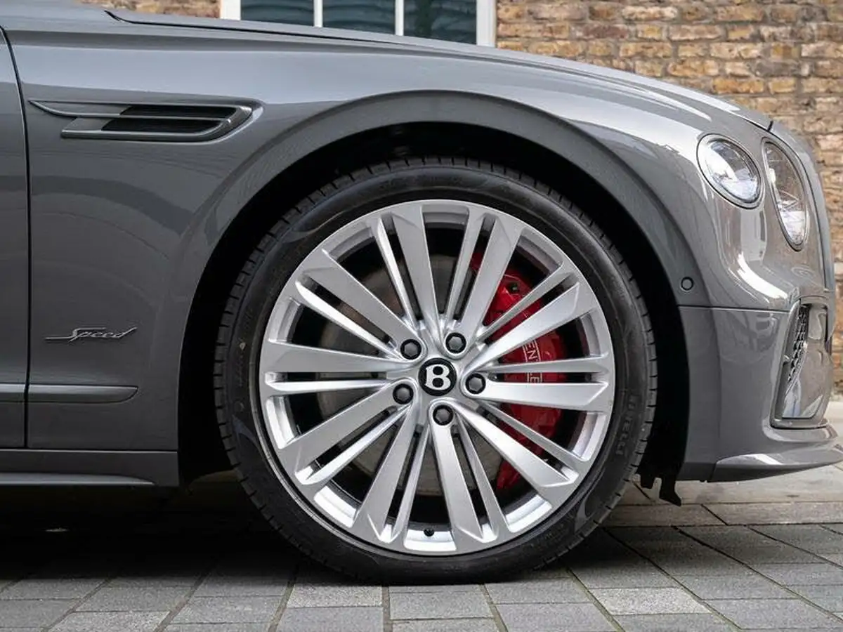 2024-bentley-flying-spur-big-5