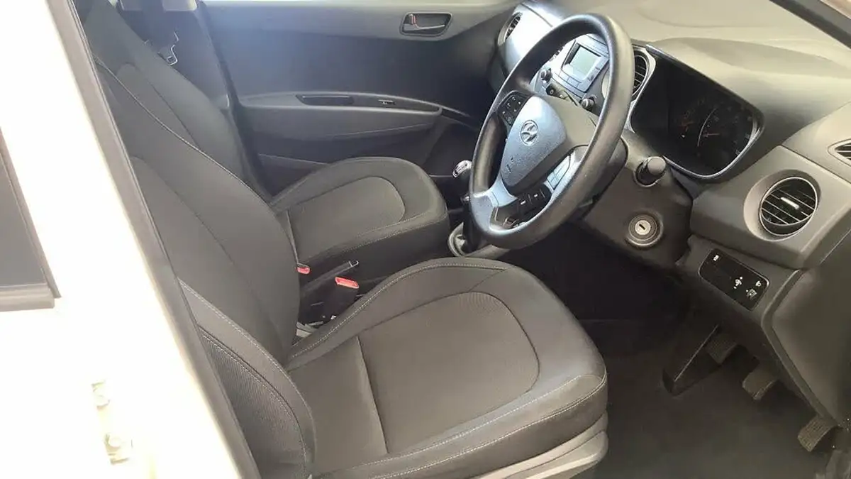 2017-hyundai-i10-10-se-big-7