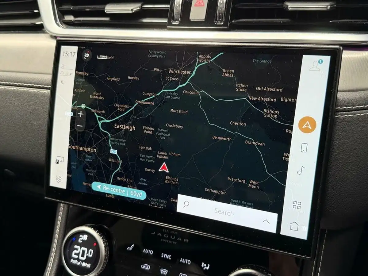 2021-jaguar-f-pace-20-d200-r-dynamic-se-mhev-big-26