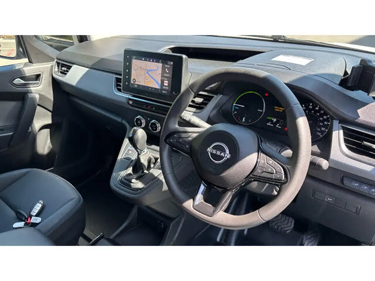 2023-nissan-townstar-e-45kwh-l1-tekna-big-10