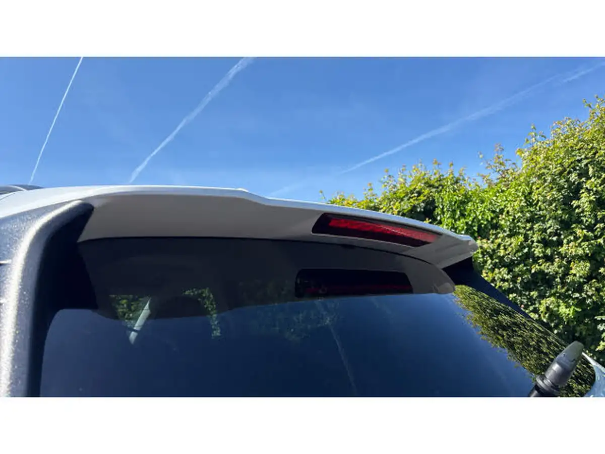 2022-hyundai-kona-e-premium-204ps-64kwh-7kw-obc-big-31
