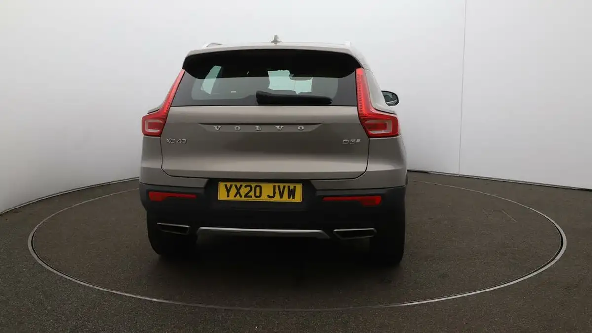 2020-volvo-xc40-20td-d3-inscription-pro-big-52