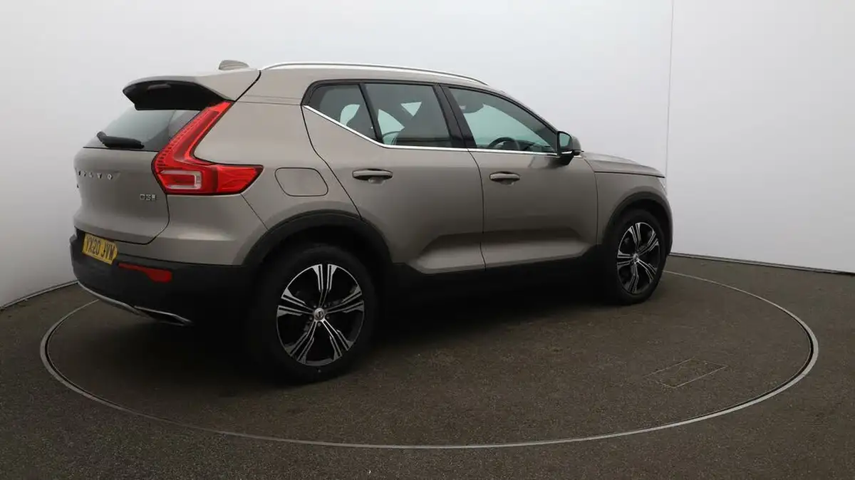 2020-volvo-xc40-20td-d3-inscription-pro-big-48