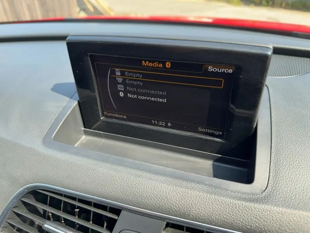 2015-audi-q3-14-s-line-cod-ss-tronic-big-10