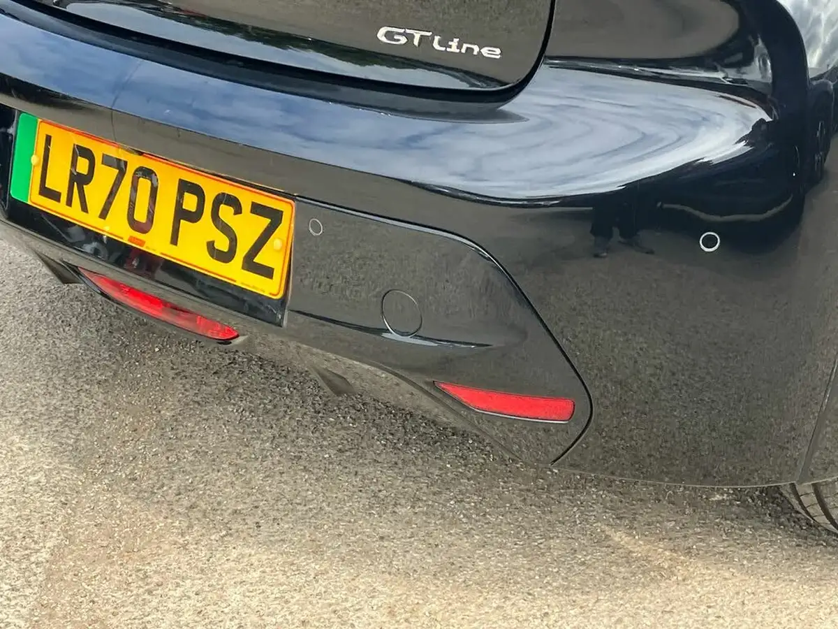 2020-peugeot-208-e-gt-line-big-28