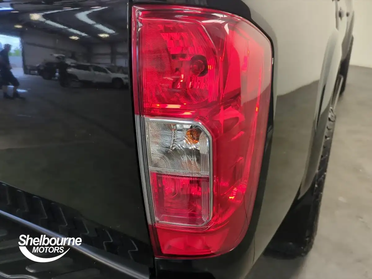 2020-nissan-navara-23dci-tt-tekna-8-navileather-auto-big-22