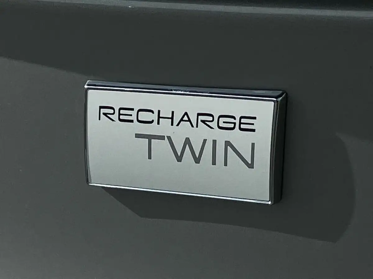 2023-volvo-c40-e-twin-recharge-plus-big-49