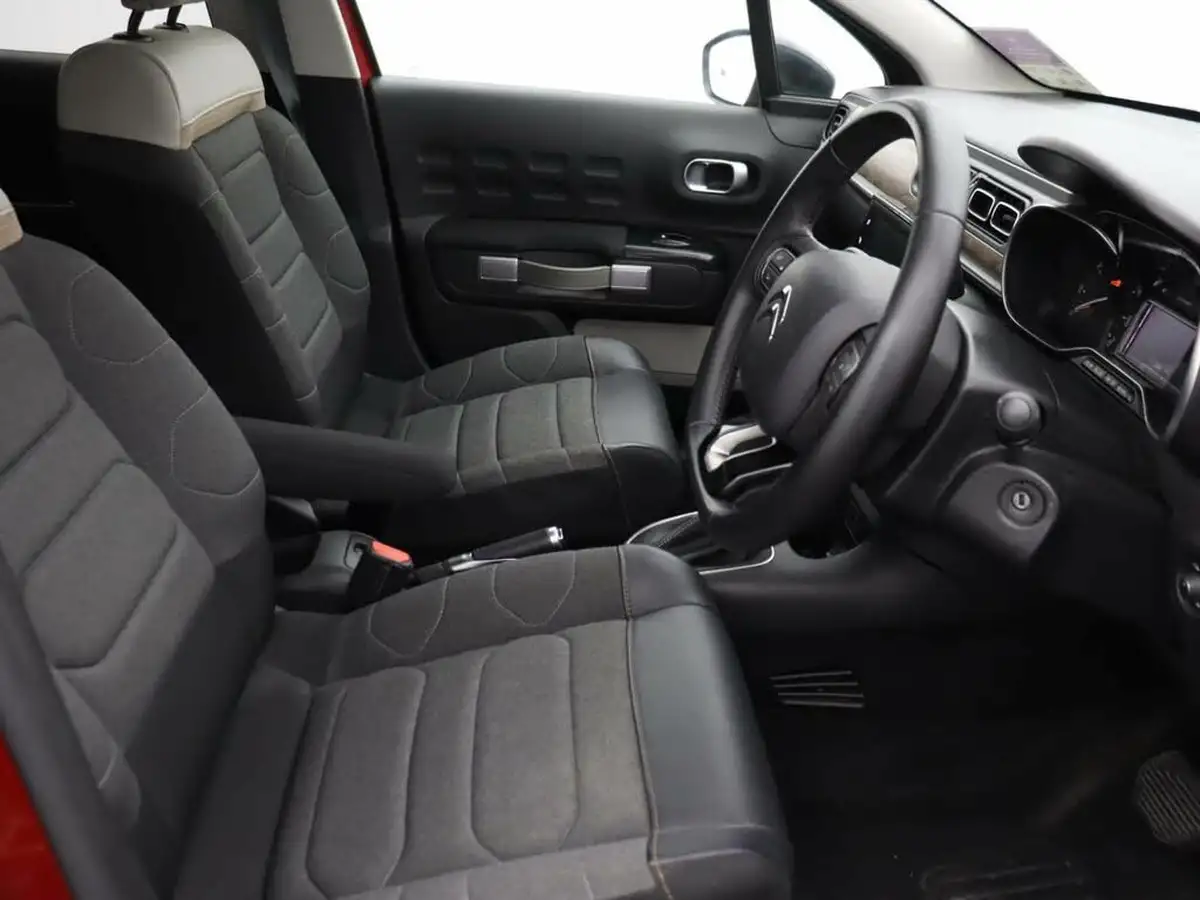 2021-citroen-c3-12-puretech-shine-plus-110ps-eat6-big-20