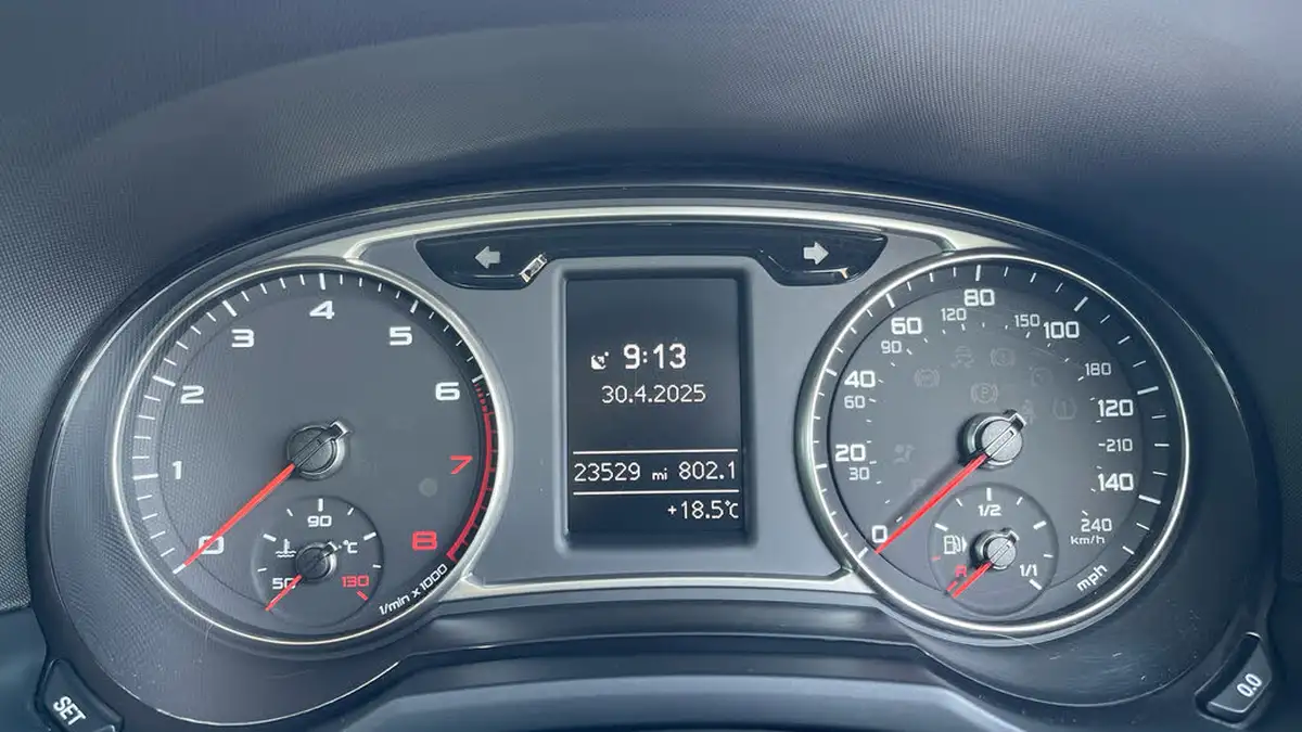 2018-audi-a1-14-tfsi-sport-nav-sportback-5d-s-tronic-big-12
