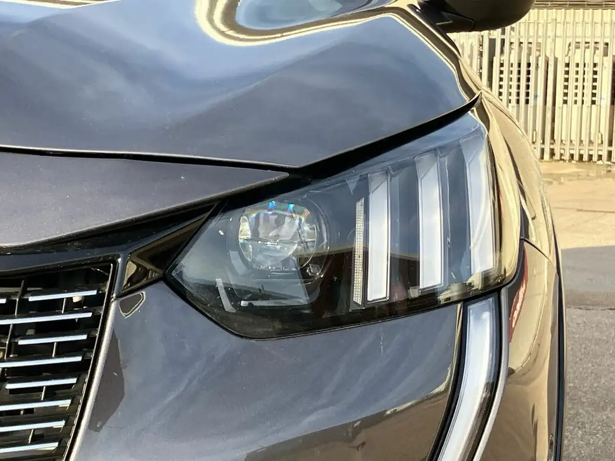 2021-peugeot-208-12-puretech-gt-premium-130bhp-eat8-big-14