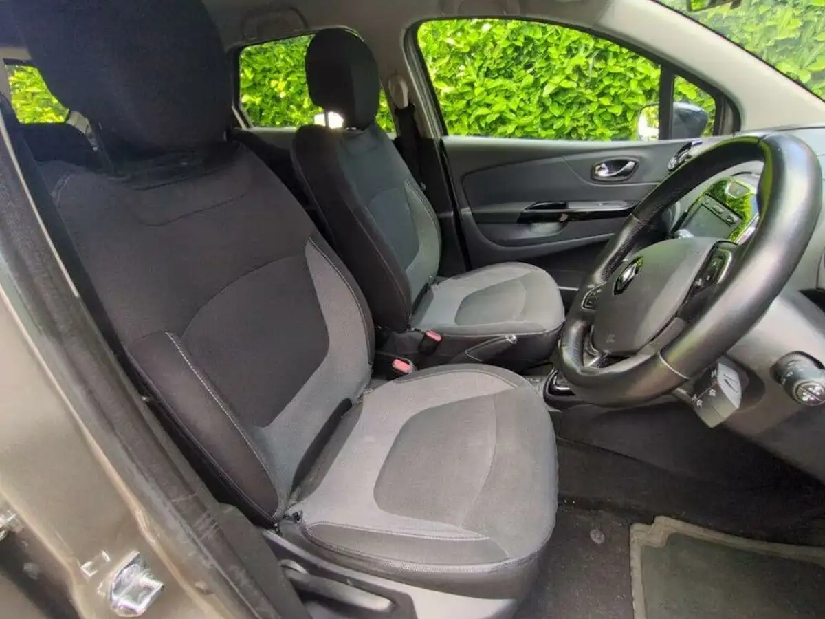 2016-renault-captur-12-dynamique-s-nav-big-5