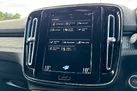 2022-volvo-xc40-15-t3-r-design-auto-small-22