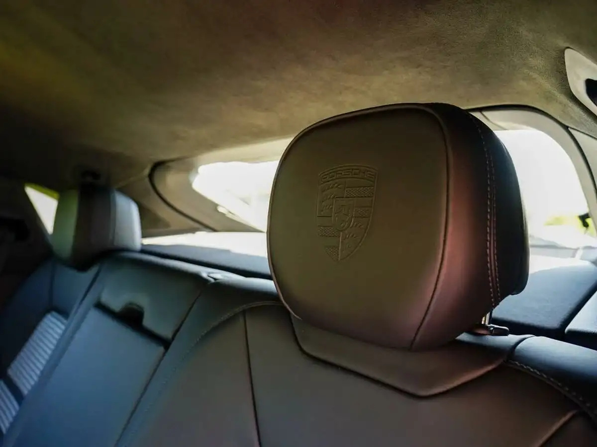 2025-porsche-cayenne-40-v8-gts-500ps-coupe-big-23