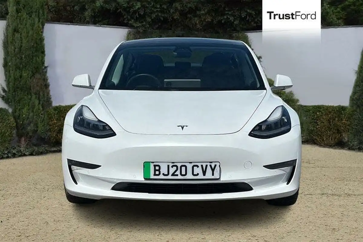 2020-tesla-model-3-e-long-range-big-5
