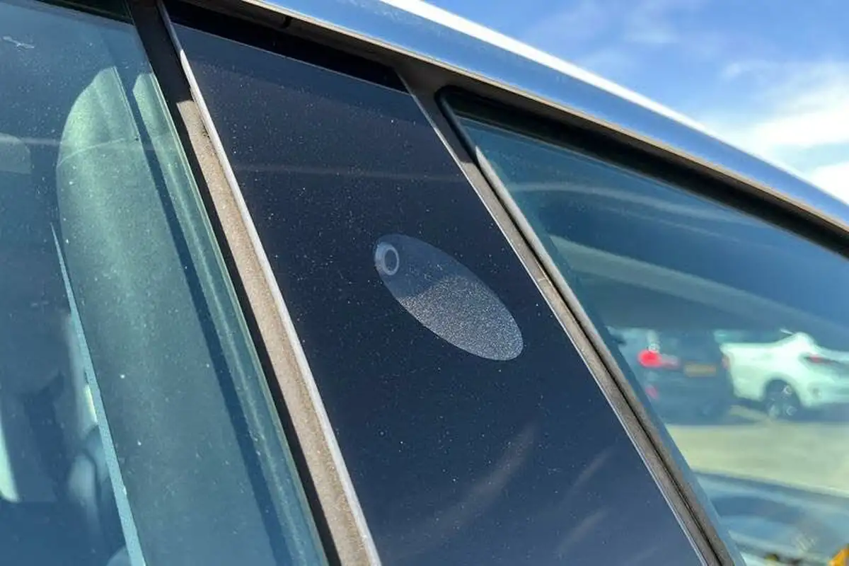 2020-tesla-model-3-e-long-range-big-33