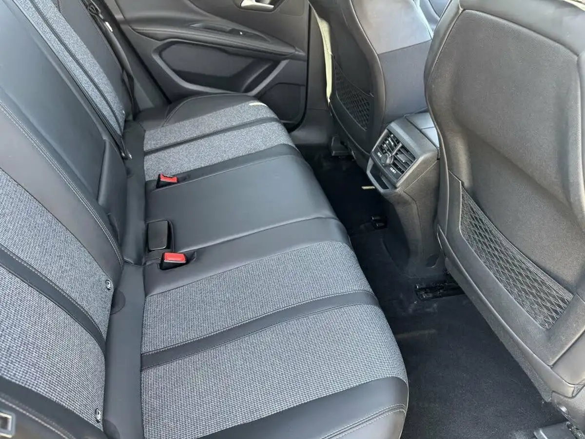 2018-peugeot-3008-suv-12-puretech-allure-big-16
