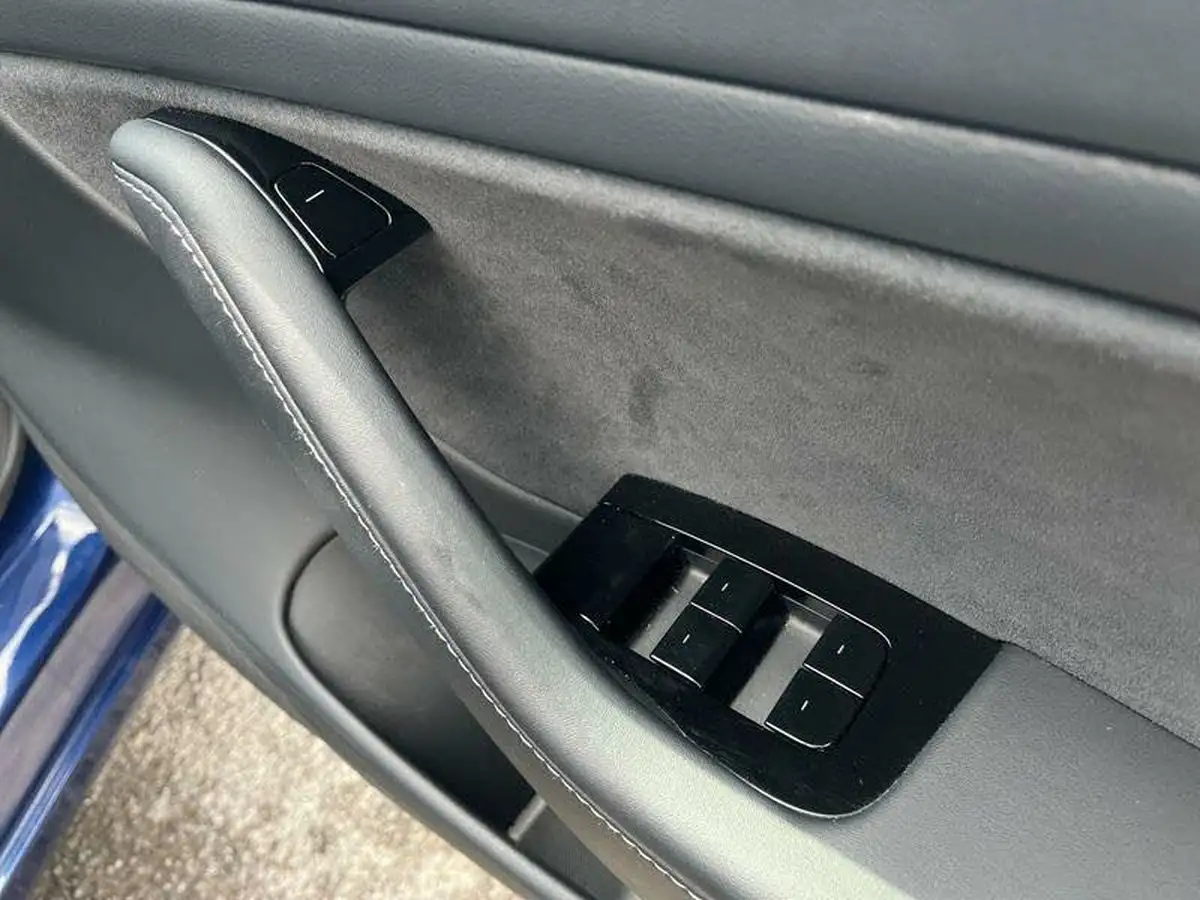 2020-tesla-model-3-e-long-range-big-25