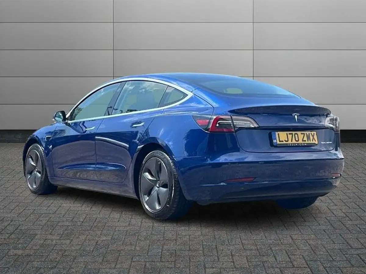 2020-tesla-model-3-e-long-range-big-1