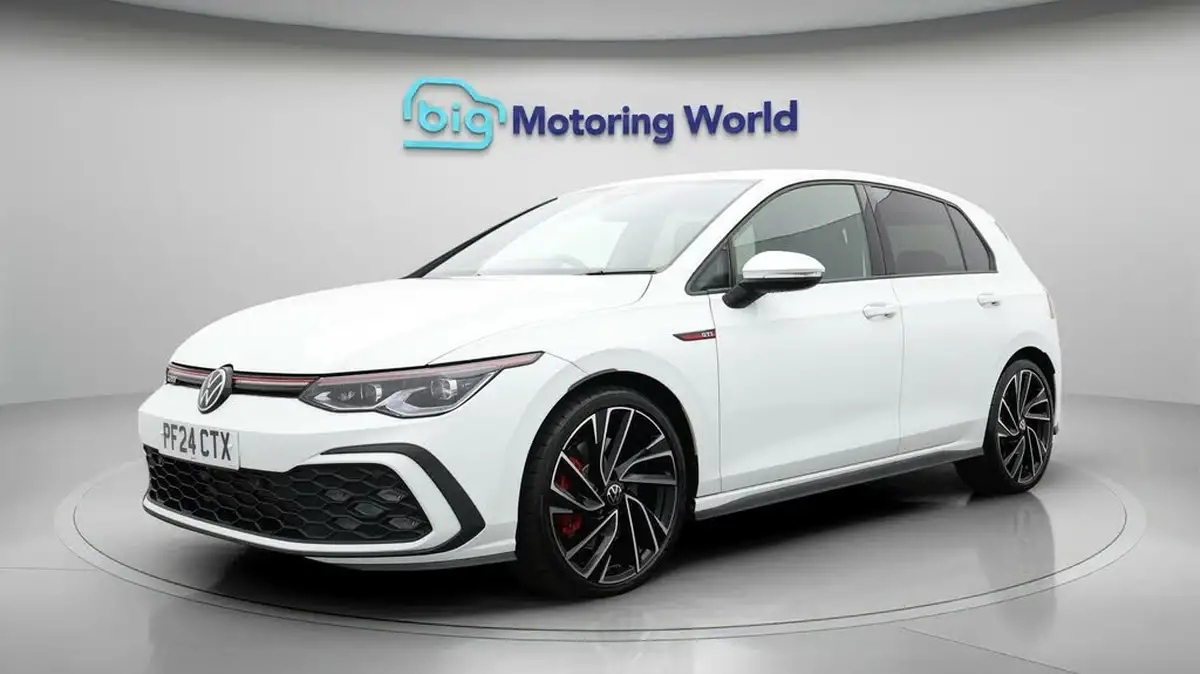 2024-volkswagen-golf-20-tsi-gti-245ps-big-2