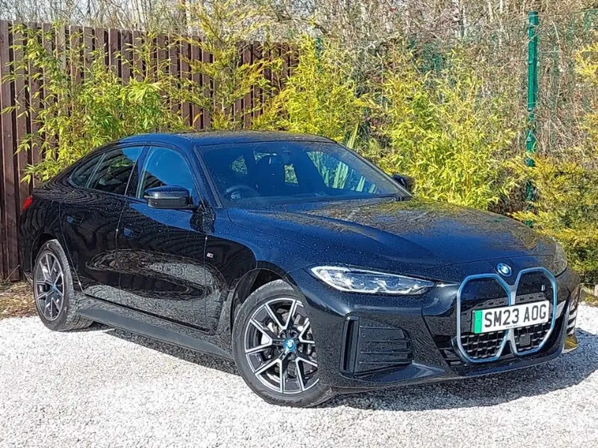 2023-bmw-i4-e-edrive35-m-sport-big-0