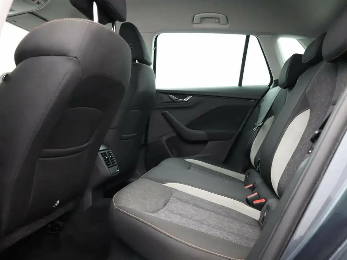 2020-skoda-kamiq-10-tsi-se-l-115ps-big-28