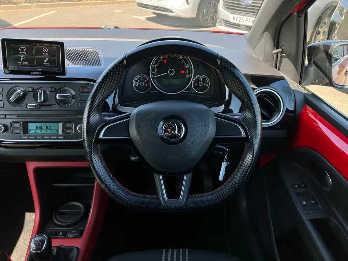 2016-skoda-citigo-10-mpi-monte-carlo-3d-big-16