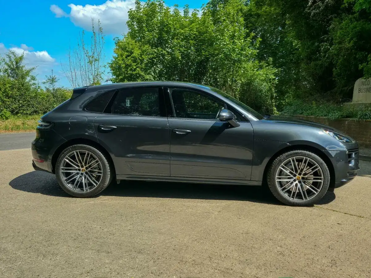 2019-porsche-macan-29-v6-turbo-big-3