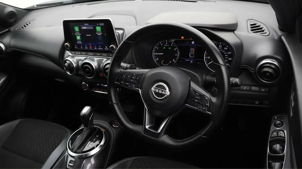 2023-nissan-juke-10-dig-t-n-connecta-dct-big-8