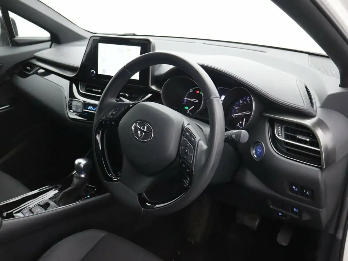 2022-toyota-c-hr-18-vvt-i-design-big-11