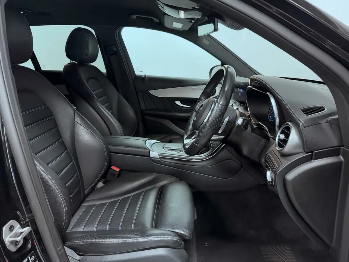 2022-mercedes-benz-glc-class-20d-glc300d-amg-line-premium-245ps-station-wagon-5d-1950cc-big-28