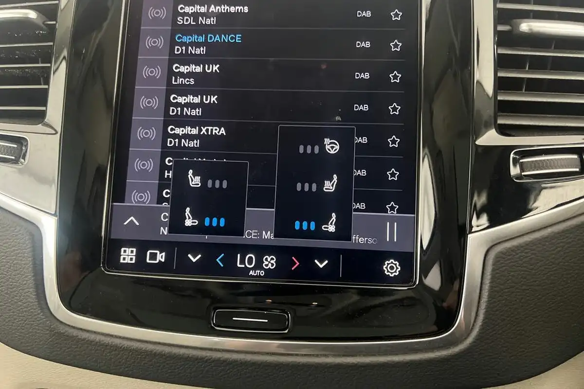 2024-volvo-xc90-20-t8-ultimate-dark-big-35