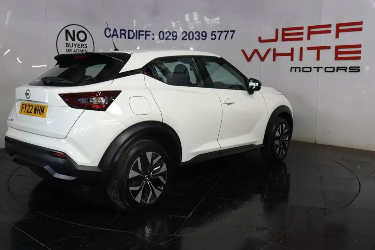 2022-nissan-juke-10-dig-t-acenta-big-21