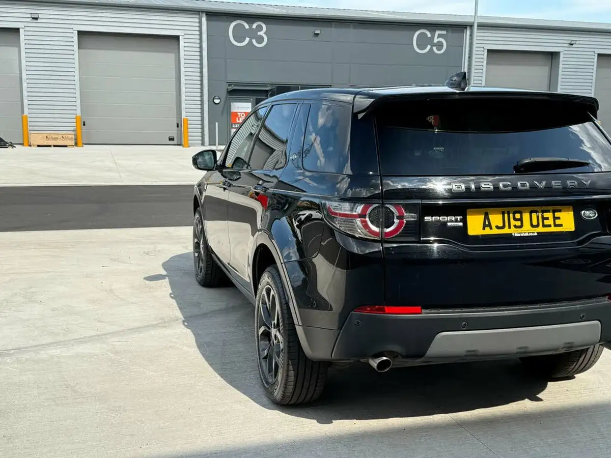2019-land-rover-discovery-sport-20td4-landmark-big-12