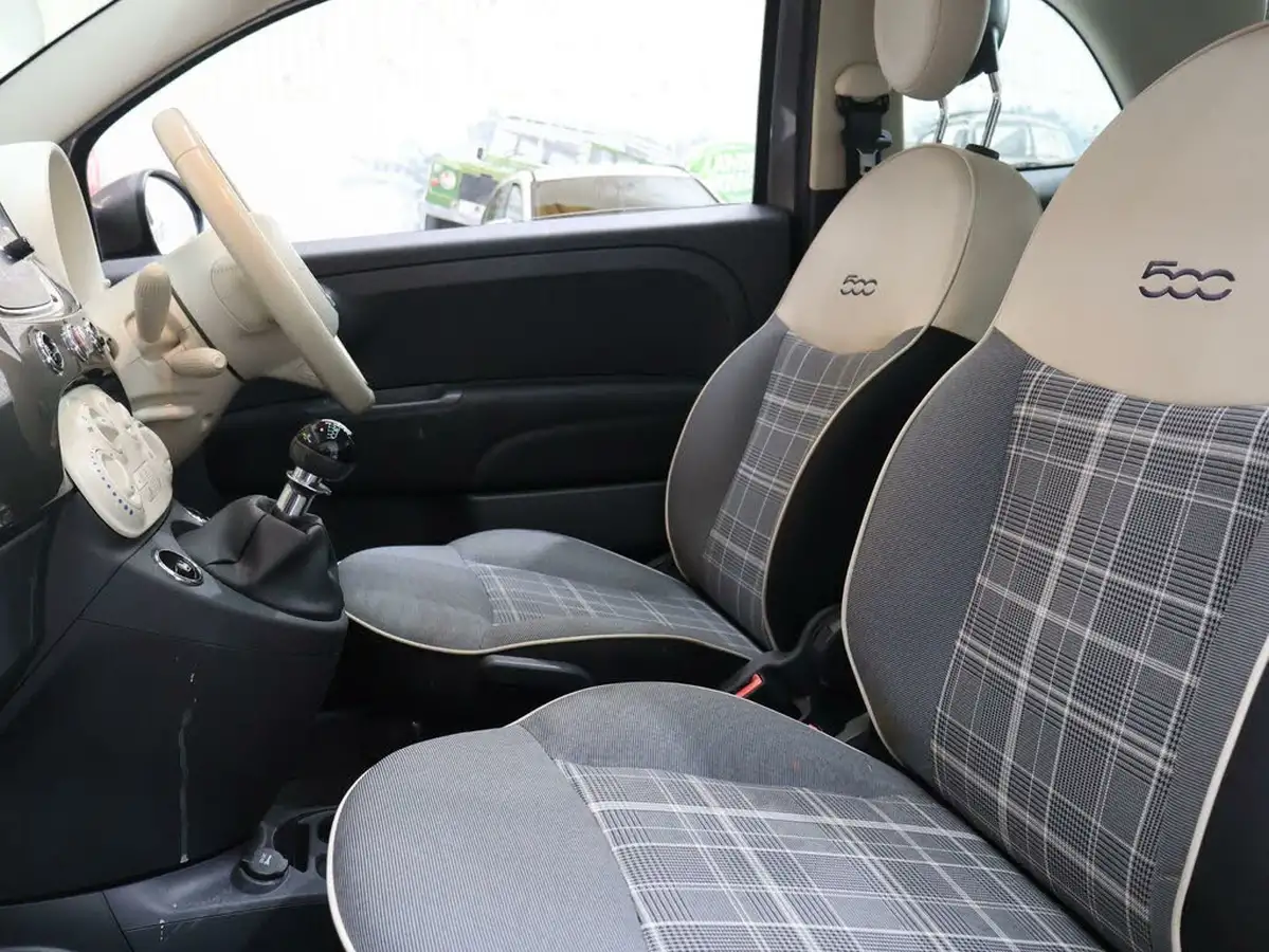 2017-fiat-500-12-lounge-big-15