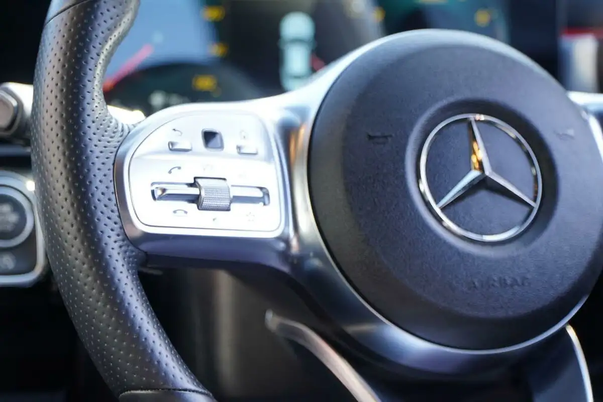 2022-mercedes-benz-cla-13-cla-180-amg-line-premium-plus-coupe-4d-big-59