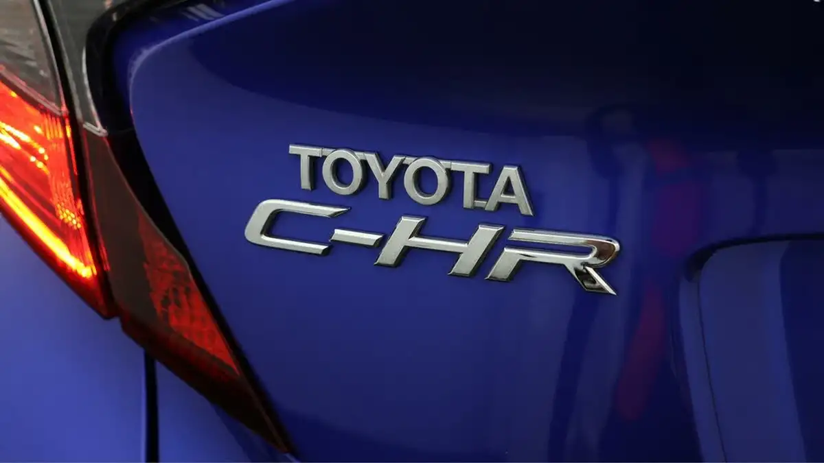 2021-toyota-c-hr-18-vvt-i-icon-big-19